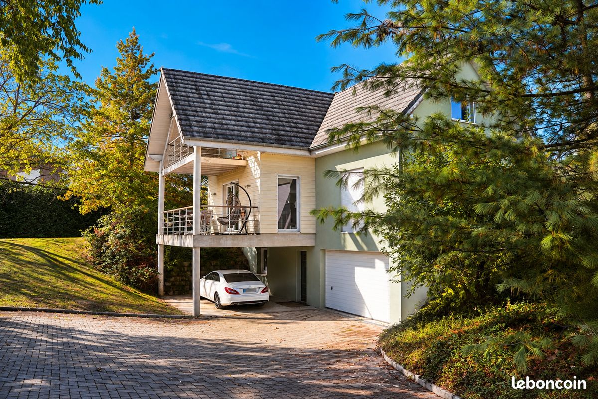 Maison 5 pièces 176 m² · à Saint-Vit · 176 m² · 495 000 €