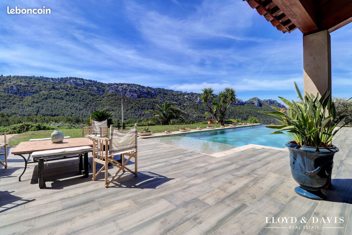 Maison 6 pièces 205 m² · à Le Beausset · 205 m² · 1 620 000 €