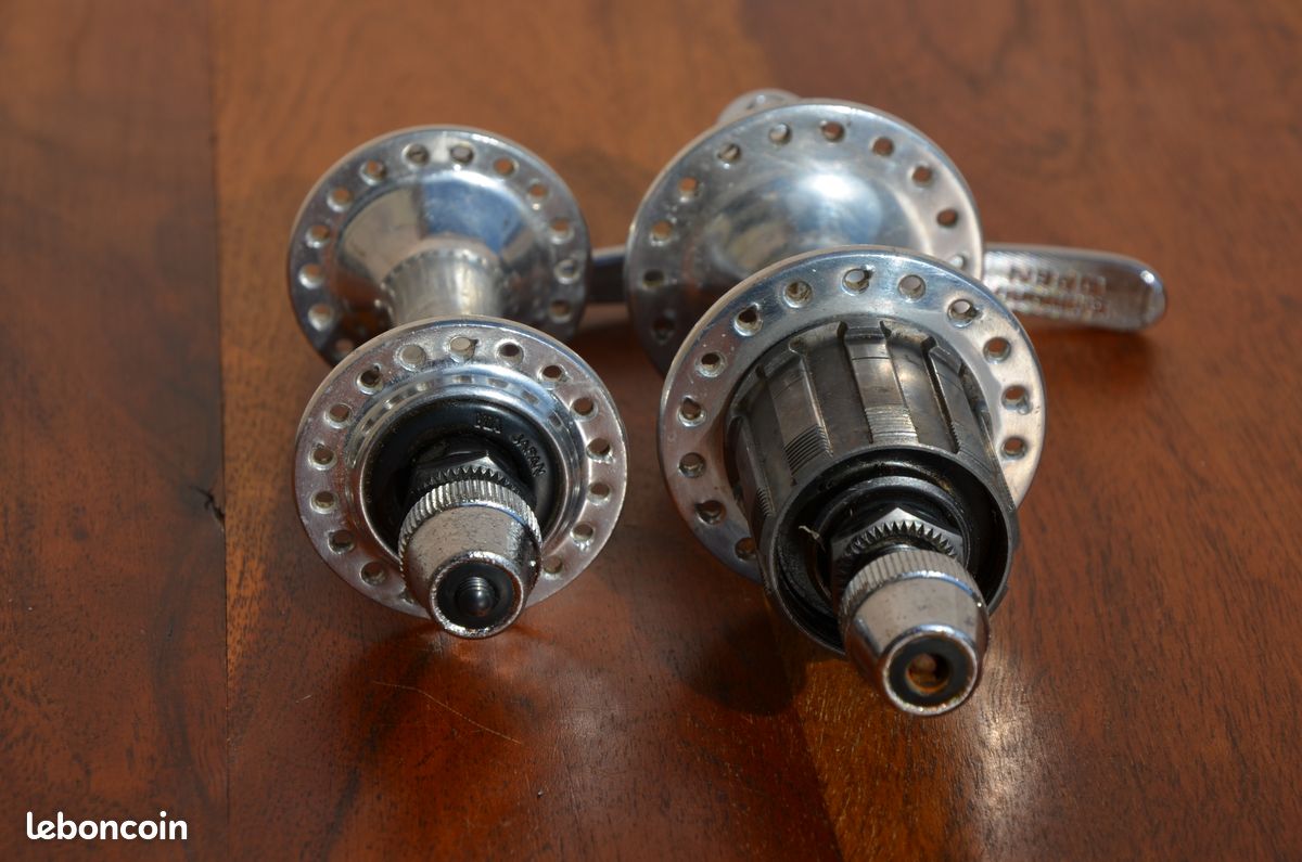 Roues VTT 26 Pouces - Moyeux Shimano Exage, Jantes Weinmann 2121 - Occasion, Bon état
