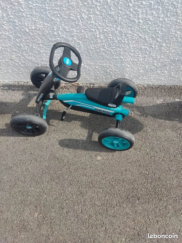 Kart à pédale BUZZY RACING BERG (image 5)