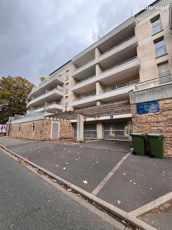 Parking/box ORLEANS · à Orléans · 11 500 €