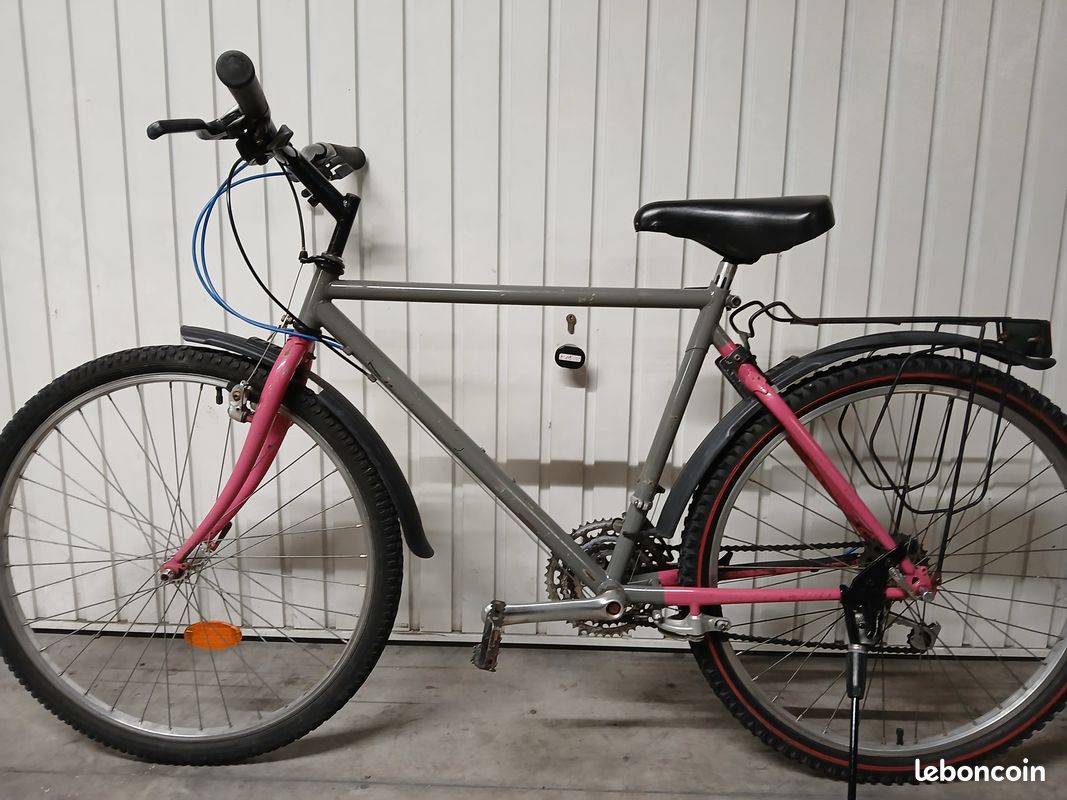 Velo VTC 26 pouces taille M Vélos