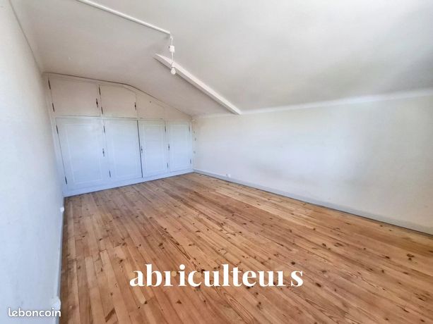https://img.leboncoin.fr/api/v1/lbcpb1/images/ab/49/85/ab49856c236795f0f7006ab126dfd3f743b7c1e0.jpg?rule=ad-image