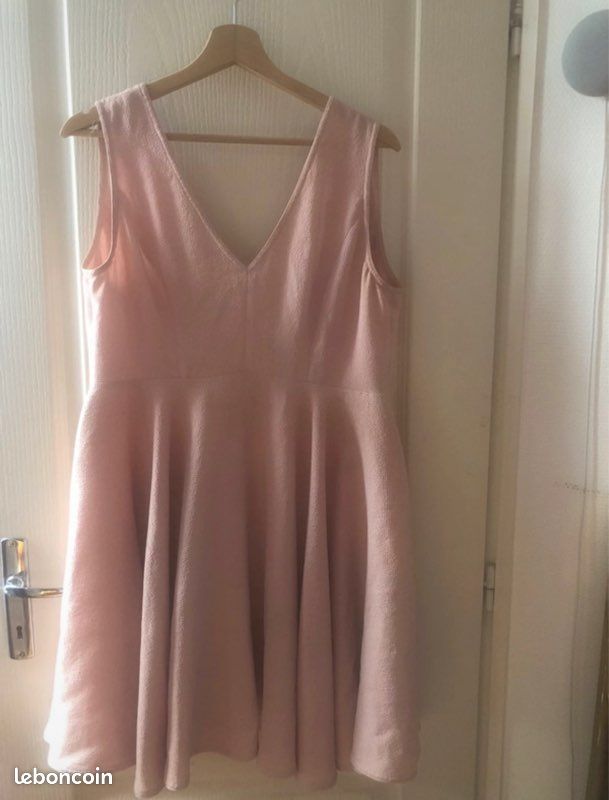 Robe Sandro rose M (image 1)