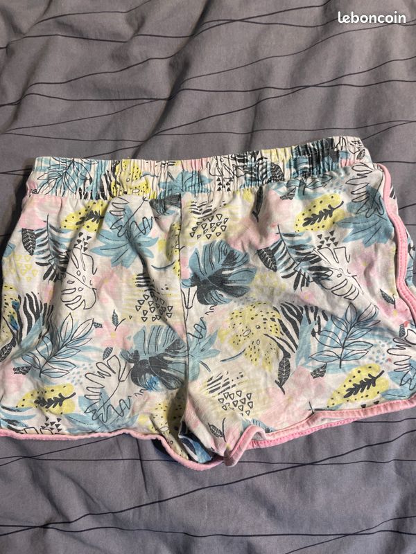 Short Rose Orchestra Pour Fille Taille 10 Ans - Occasion Très Bon état Style Décontracté