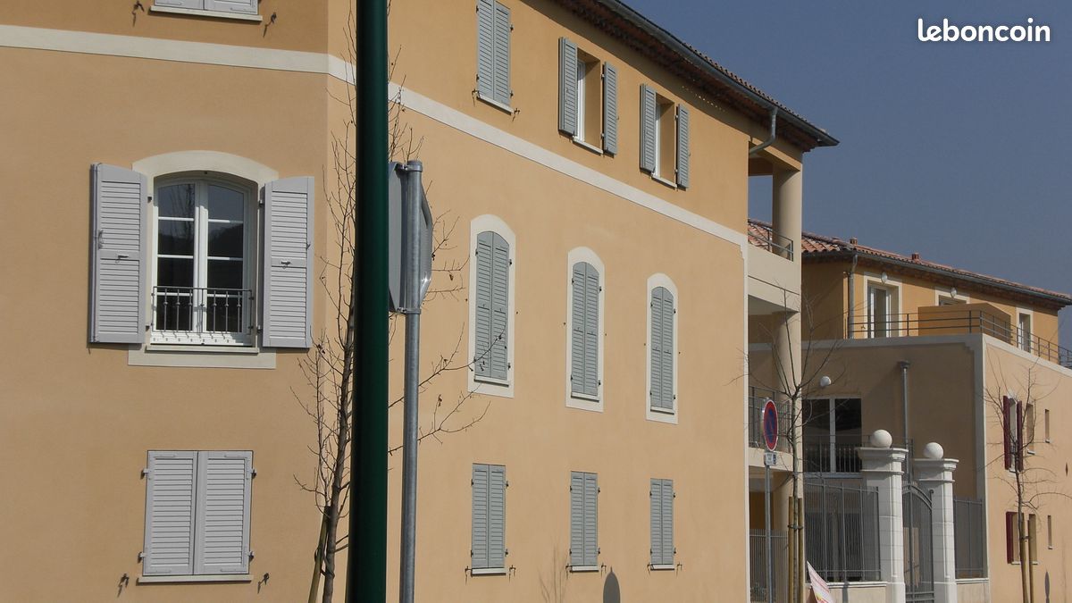 Appartement 2 pièces 38 m² · à La Roque-d'Anthéron · 38 m² · 630 €/mois