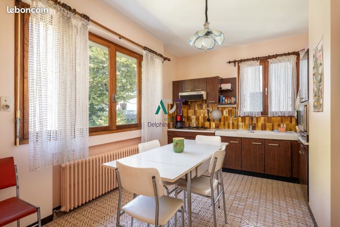 Maison 6 pièces 146 m² — 10