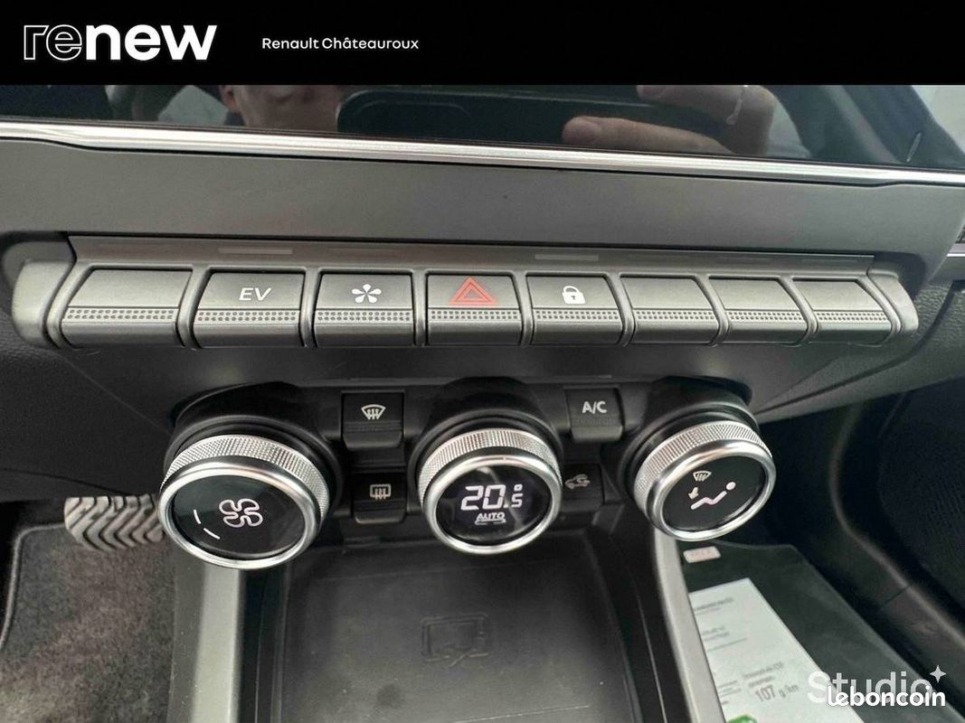 RENAULT Arkana E-Tech hybride 145 - 22 Techno (image 20)