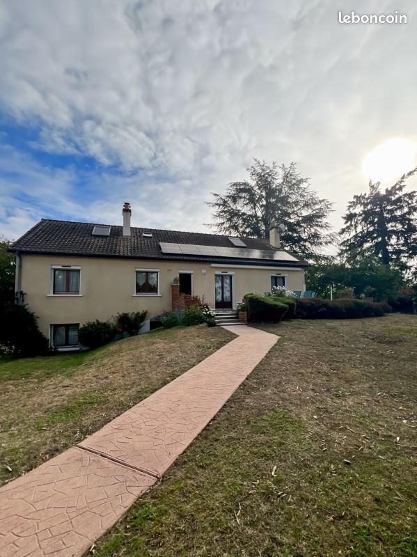 Maison 5 pièces 198 m² · à Romorantin-Lanthenay · 198 m² · 350 000 €