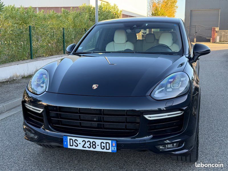 Porsche Cayenne Turbo S 4.8 V8 520 Bi-Turbo AWD BVA (2015, 176800 Km) (image 1)