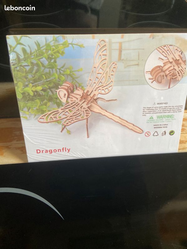 Maquette en bois dans son emballage scellé (image 9)