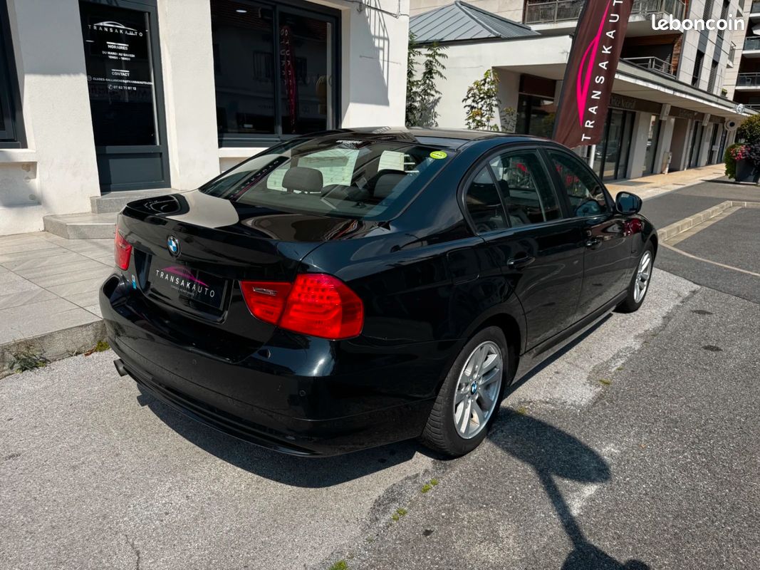 BMW SERIE 3 E90 318i 143ch (image 5)