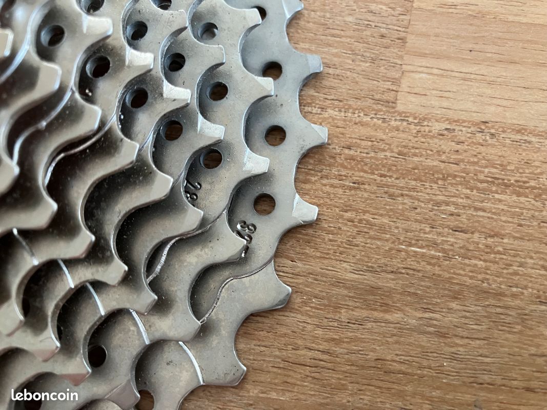 Cassette 8 Vitesses SRAM 5.0 Compatible Shimano - VTT Et Route - Argenté - NEUVE