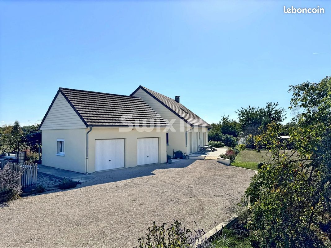 Maison 7 pièces 164 m² · à Gatey · 164 m² · 305 000 €