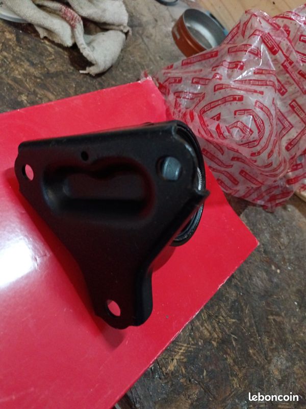 Support moteur Hyundai Tucson année 2004 (image 3)