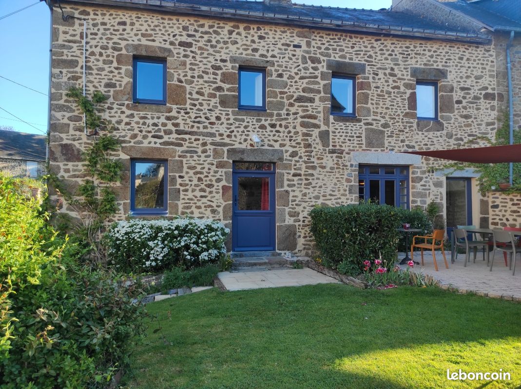 Maison 5 pièces 178 m² · à Ambrières-les-Vallées · 178 m² · 185 000 €