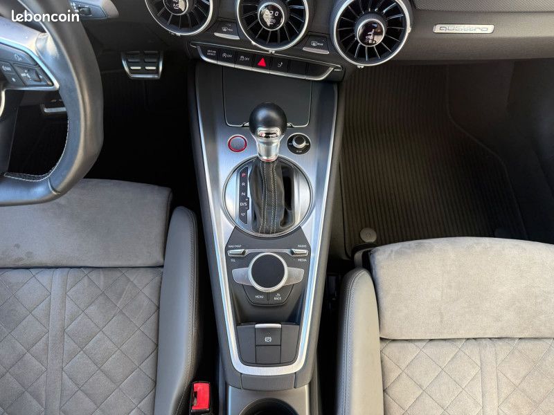 Audi TTS 2.0 TFSI 310 QUATTRO S TRONIC 6 (image 16)