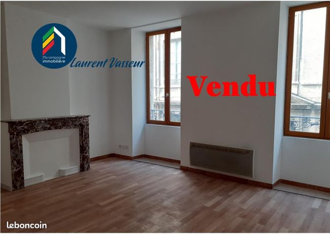 Studio 1 pièce 28 m²
