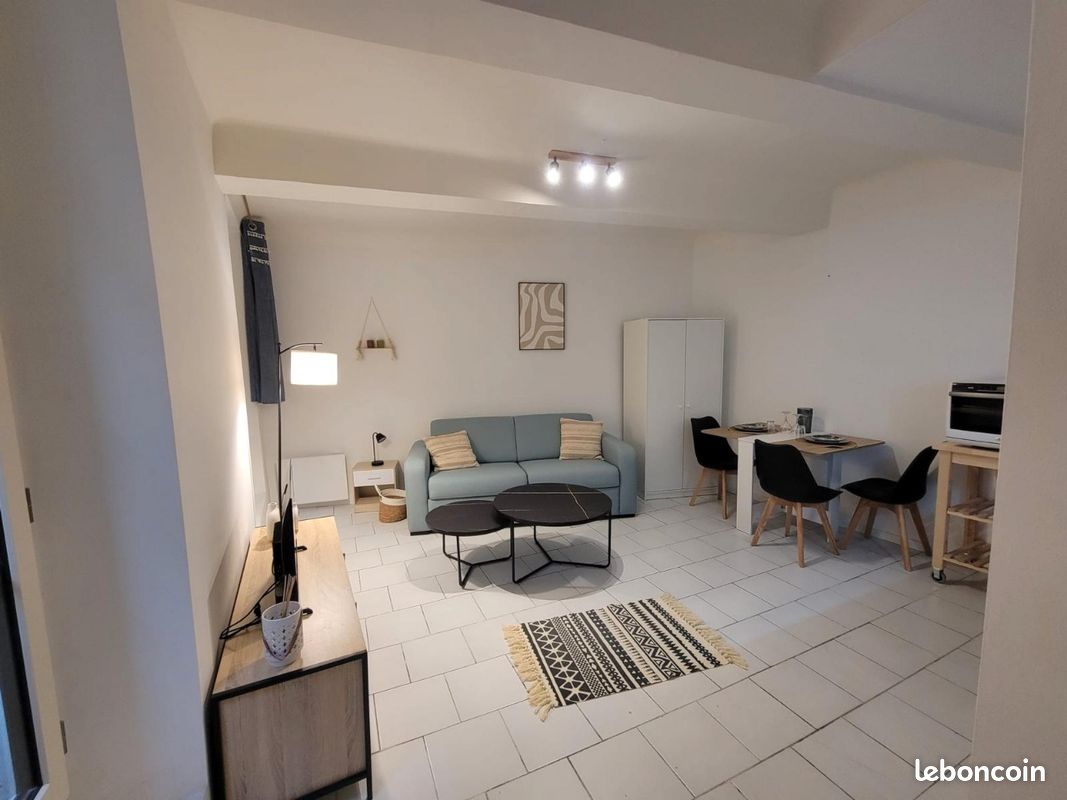 Appartement 1 pièce 25 m² · à Toulon · 25 m² · 600 €
