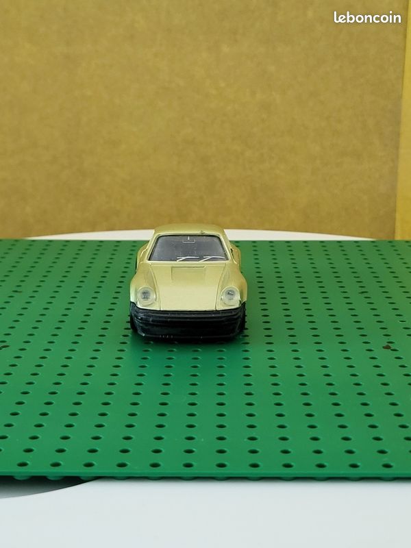 Modèle Réduit Porsche 911 Turbo 1/43 Par Solido - État Occasion (compatible Norev, Corgi)