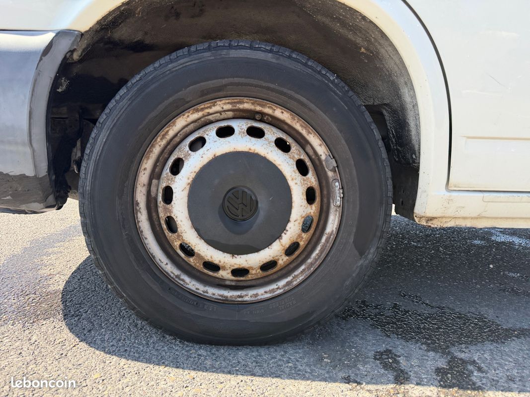 VOLKSWAGEN TRANSPORTER 2.5 TD 102 Frigorifique (image 14)
