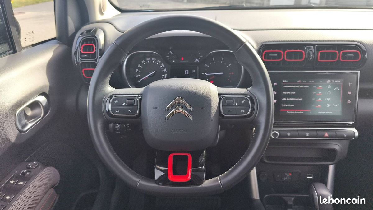 Citroën C3 Aircross 1.2 PureTech 110 EAT6 Shine (image 24)