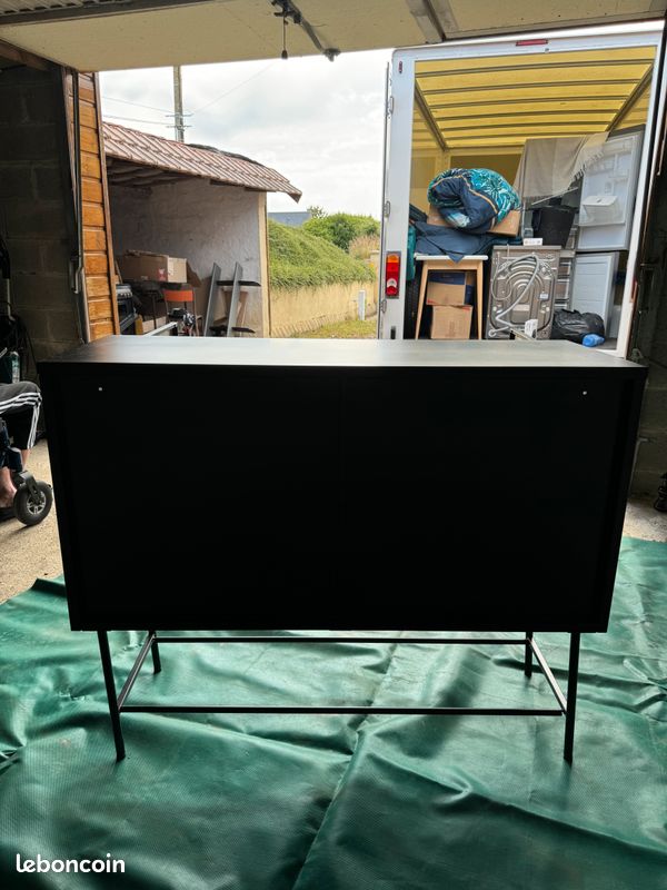 Buffet avec verrière (image 3)