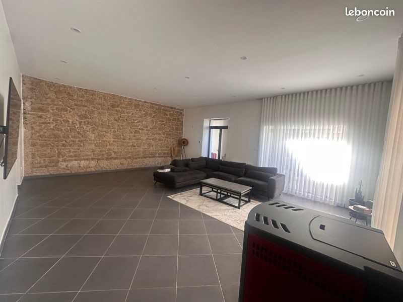 Maison 5 pièces 212 m² · à Oyonnax · 212 m² · 279 000 €