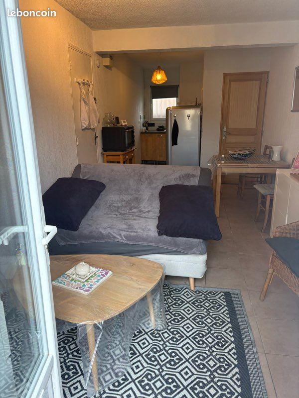 Appartement 1 pièce 29 m² · à Sanary-sur-Mer · 29 m² · 550 €/mois