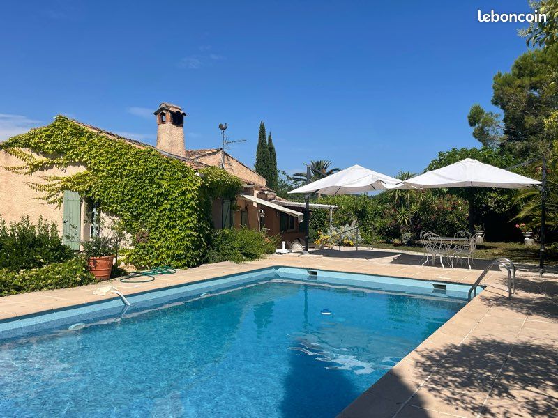 Maison 7 pièces 210 m² · à Grasse · 210 m² · 980 000 €