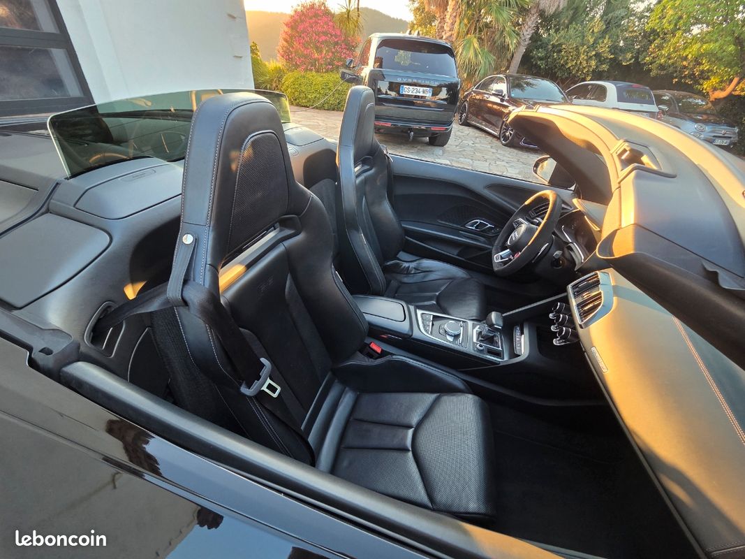 Audi r8 v10 spyder "full black" (image 5)
