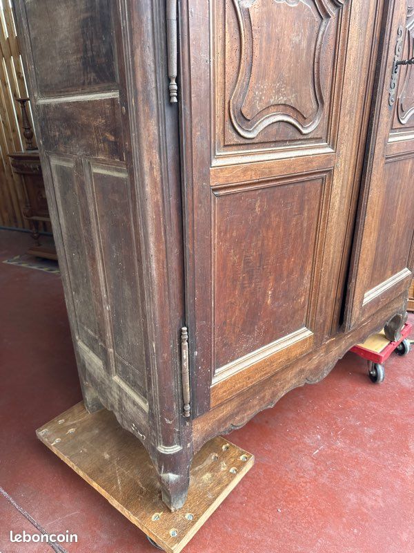 Grande armoire d’époque, Louis XIV, Marterie Louis XV a restaurer (image 6)