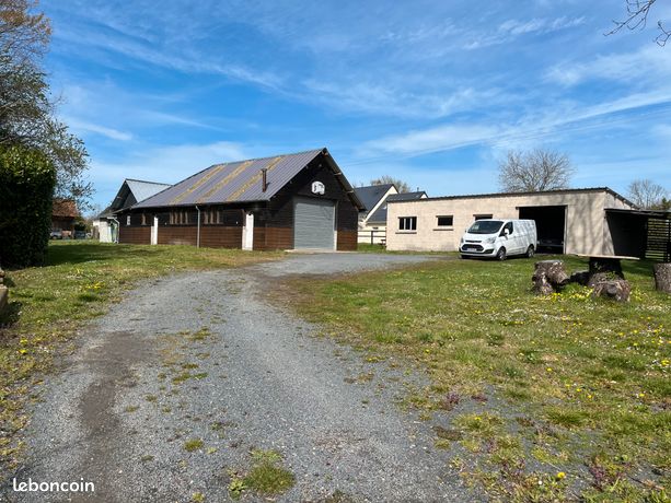 Bâtiment commercial ou Habitatio