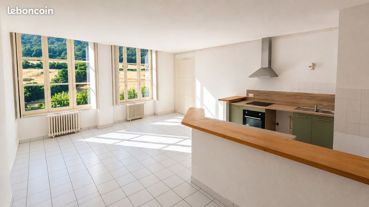 Appartement 4 pièces 90 m² · à Autun · 90 m² · 700 €