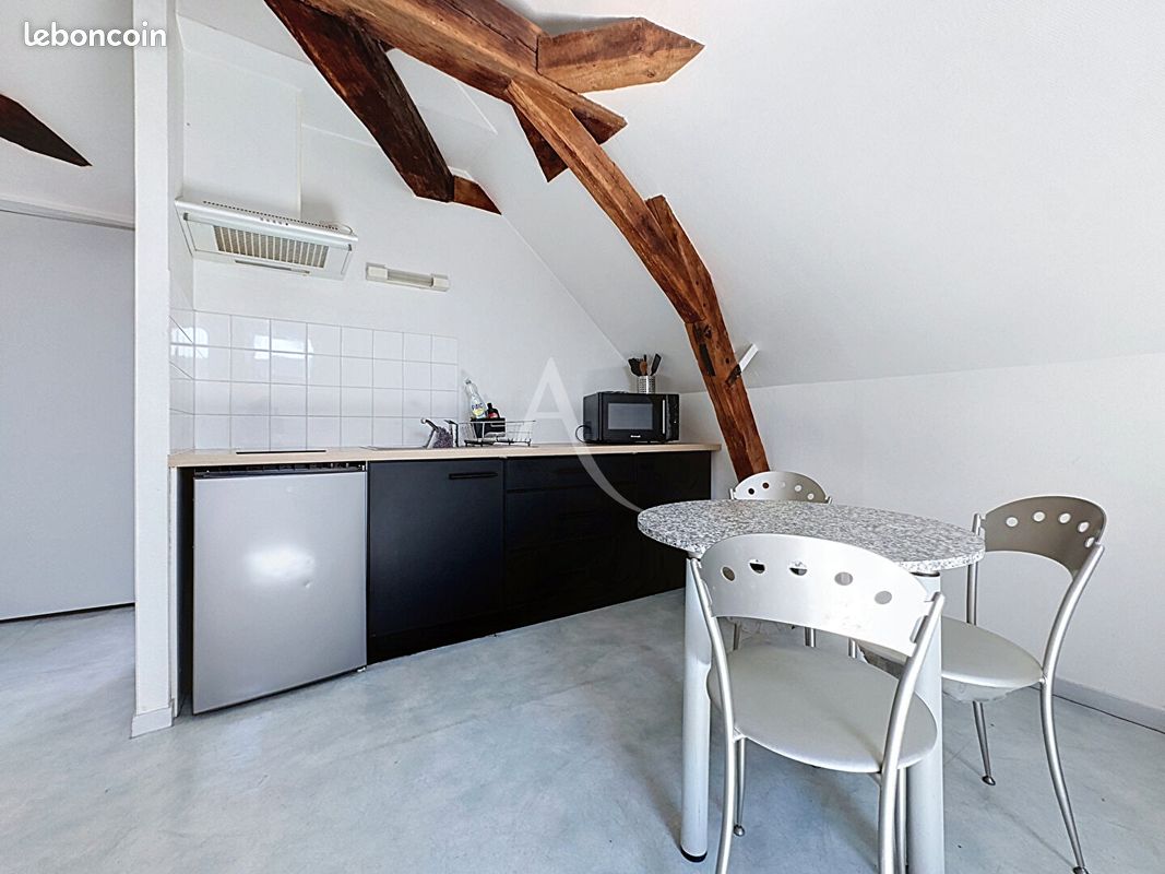 Appartement 1 pièce 19 m² · à Laval · 19 m² · 460 €