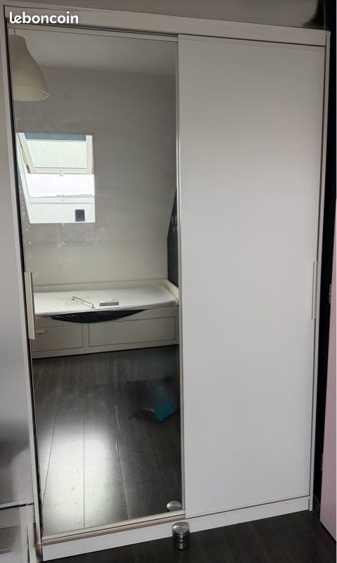 Armoire IKEA morvik (image 1)