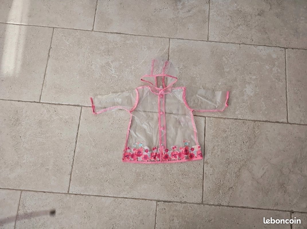 Veste de pluie en plastique Taille 6 / 12 mois (image 1)