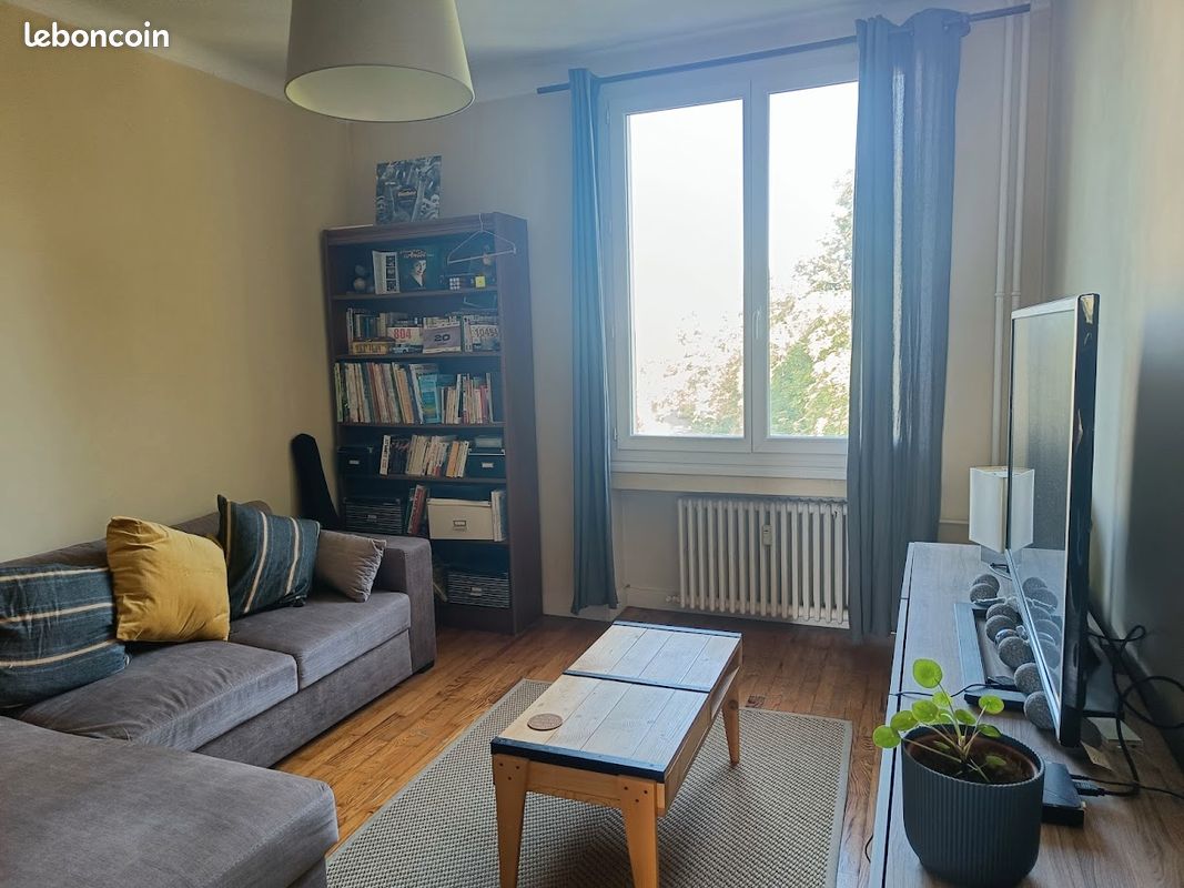 Appartement 3 pièces 64 m² · à Saint-Étienne · 64 m² · 74 000 €