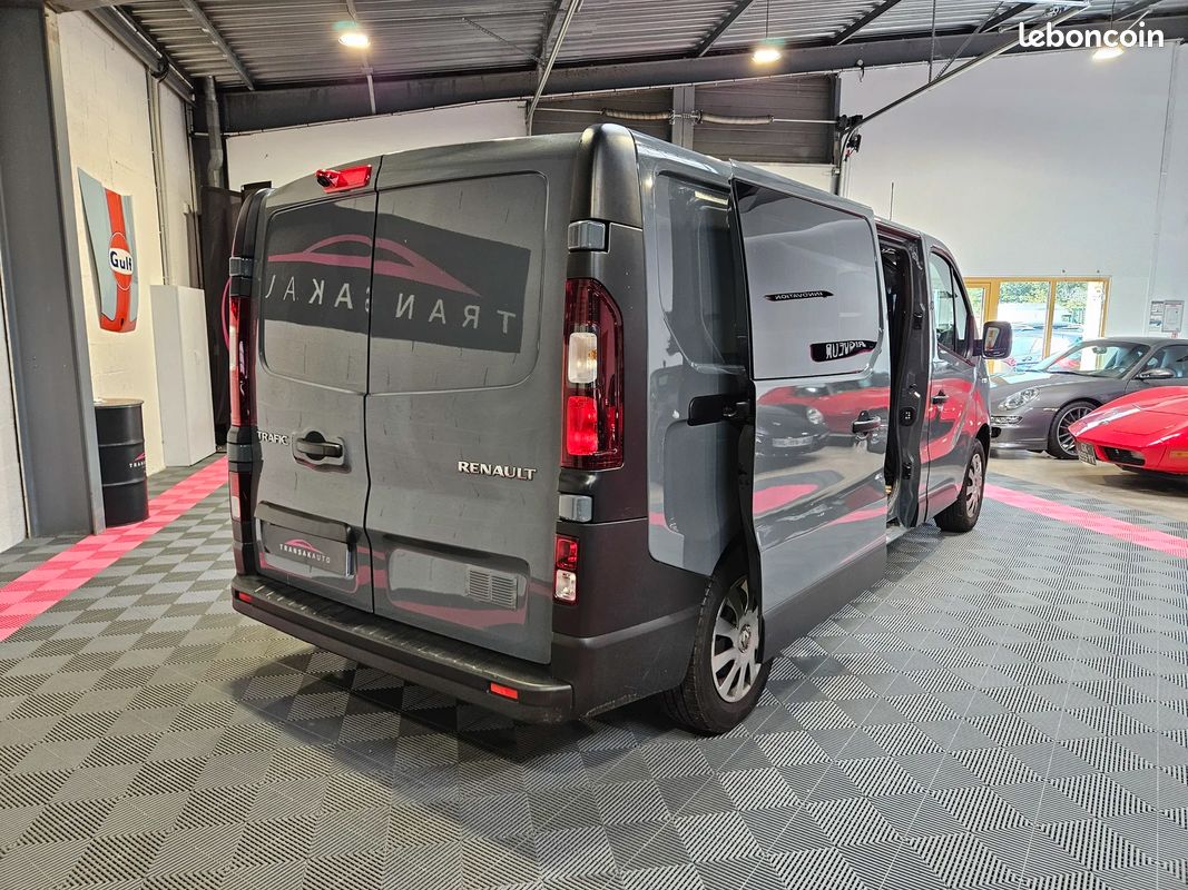 Renault TRAFIC L2H1 1300 Confort / VAN AMENAGE / CT OK / MOTEUR A CHAINE (image 5)