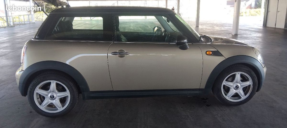 Mini cooper d 1.6 diesel 110 cv an 2009 150 km propre (image 7)