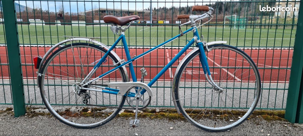 Velo vintage femme bleu rénové (image 1)