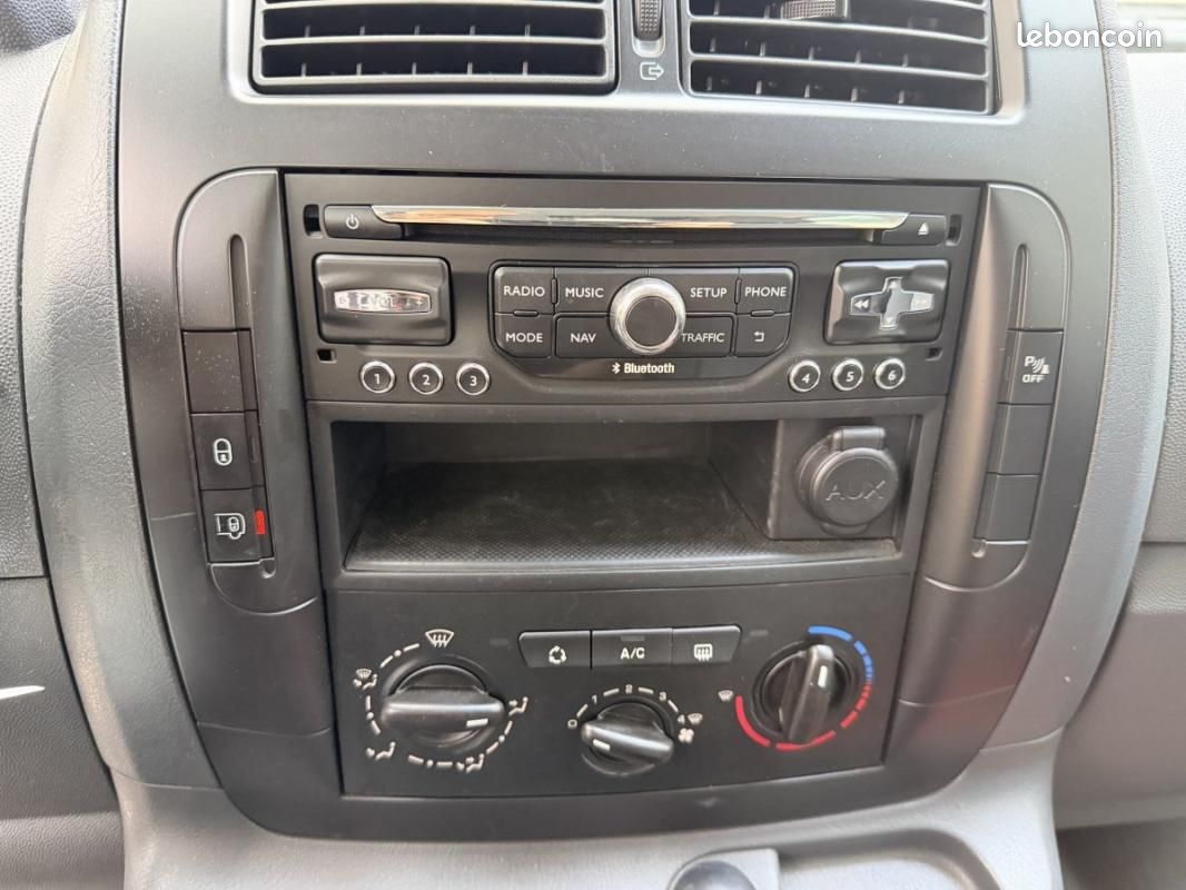 Citroën Jumpy II 2.0 hdi 125 L2H1 " PREMIERE MAIN (image 15)