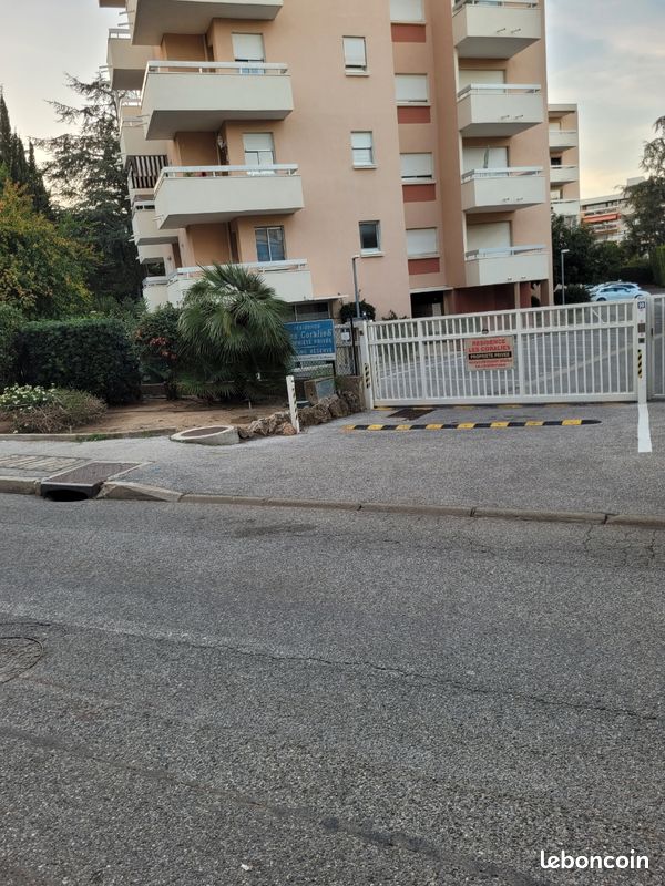 Appartement 3 pièces 60 m² · à Sainte-Maxime · 60 m² · 900 €/mois