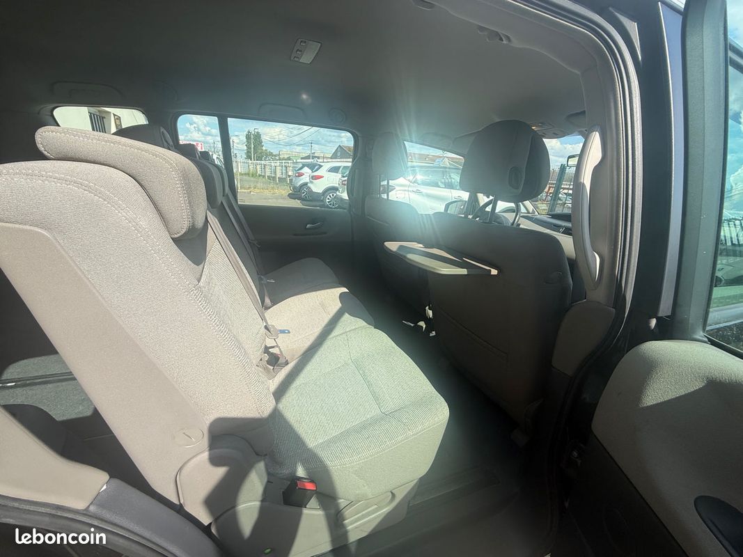 Renault espace 4 iv 2.2 dci 150cv 7 places authentique 2005 (image 18)
