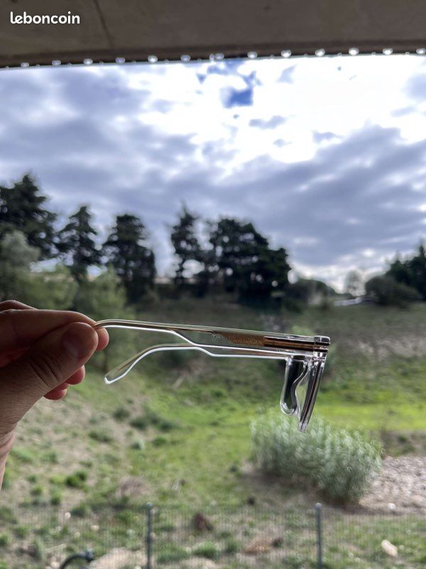 Lunette de soleil (image 1)