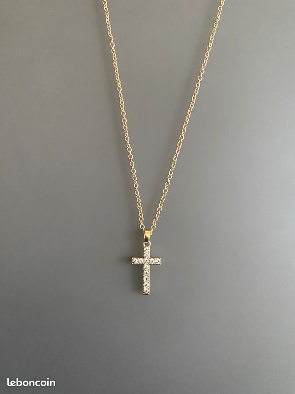 Collier croix (image 3)