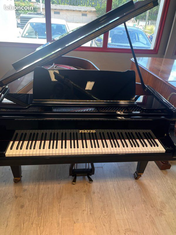 Piano à queue PLEYEL (Schimmel) 206cm 1976 (image 1)