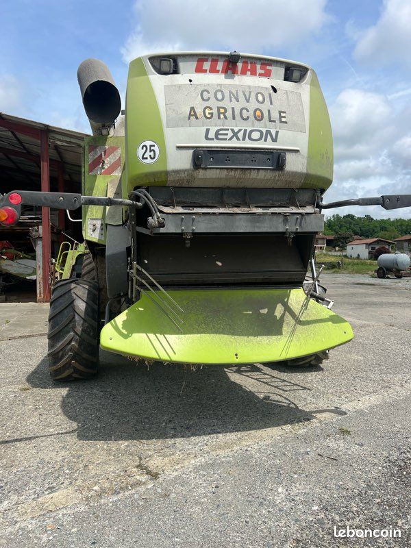 Moissonneuse batteuse CLAAS LEXION 560 (image 3)