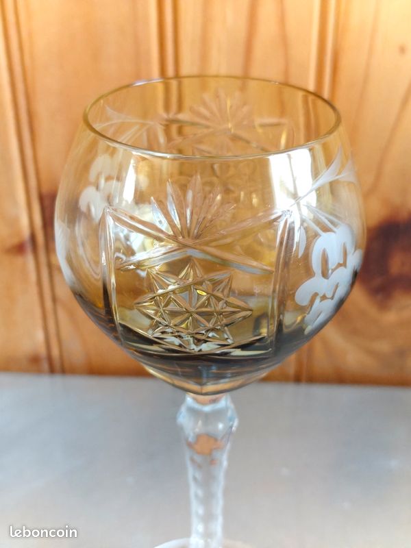 Verre à vin en cristal de Lorraine estampillée (image 4)