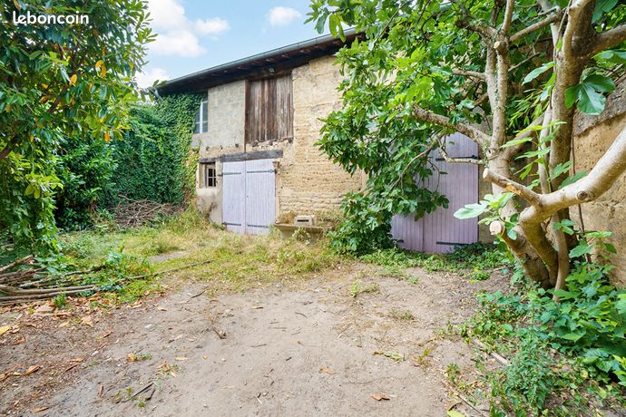 Bâtiment 1 pièce 156 m²